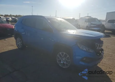 2024 Jeep Compass Latitude Lux z USA, uszkodzony, nr VIN 3C4NJDFN2RT157817